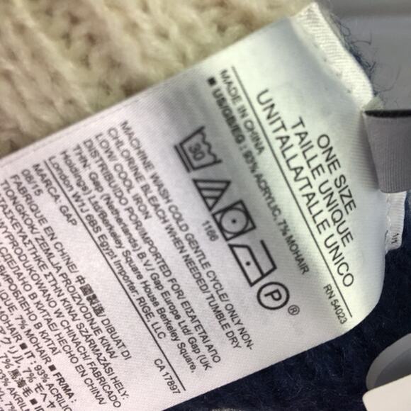 GAP Reversible Blanket Scarf Gray White - Picture 10 of 15